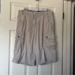 Izod Boys Size 20 100% Cotton Khaki Cargo Shorts